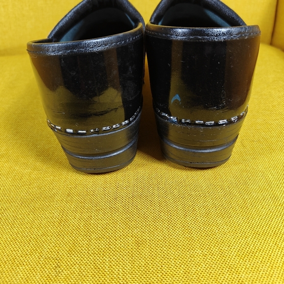 Sanita Professional Black Patent Leather Clogs Women's Shoes Size 38 US 7.5-8 - Picture 7 of 9